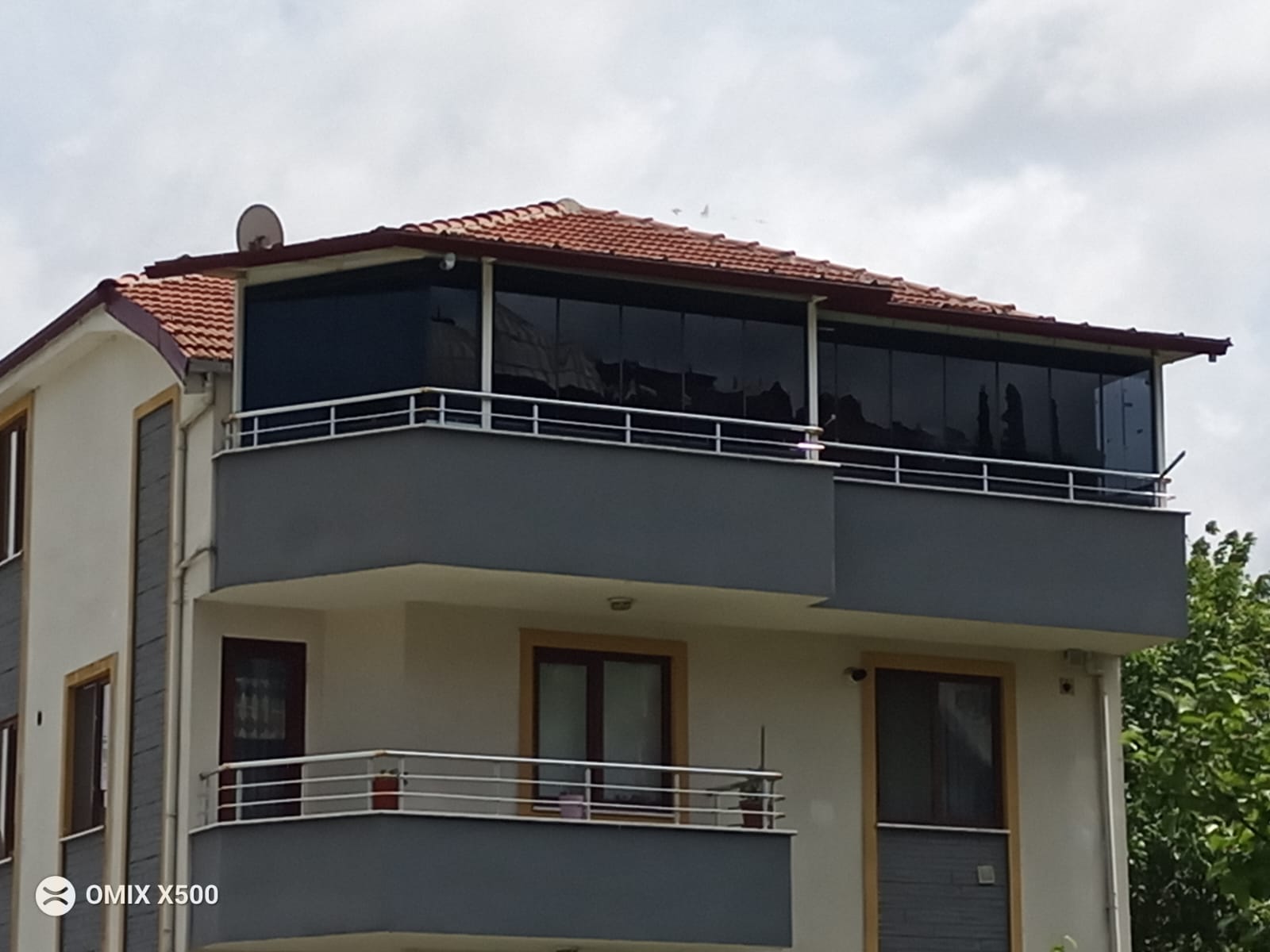 Yüce Cam Balkon